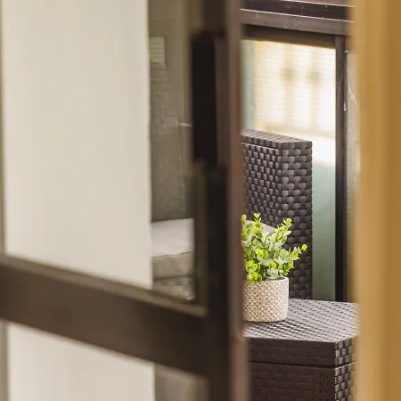 Cubo's Torreoceano Family Apartment